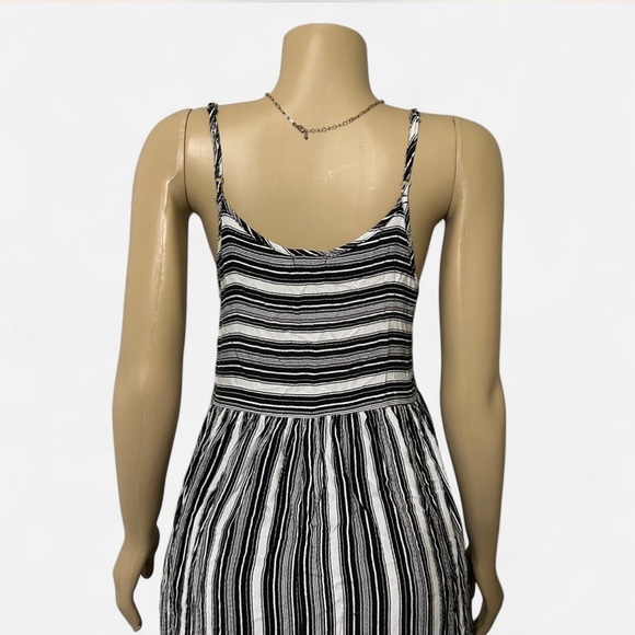 Striped Black and White Maxi Dress - Picture 3 of 3